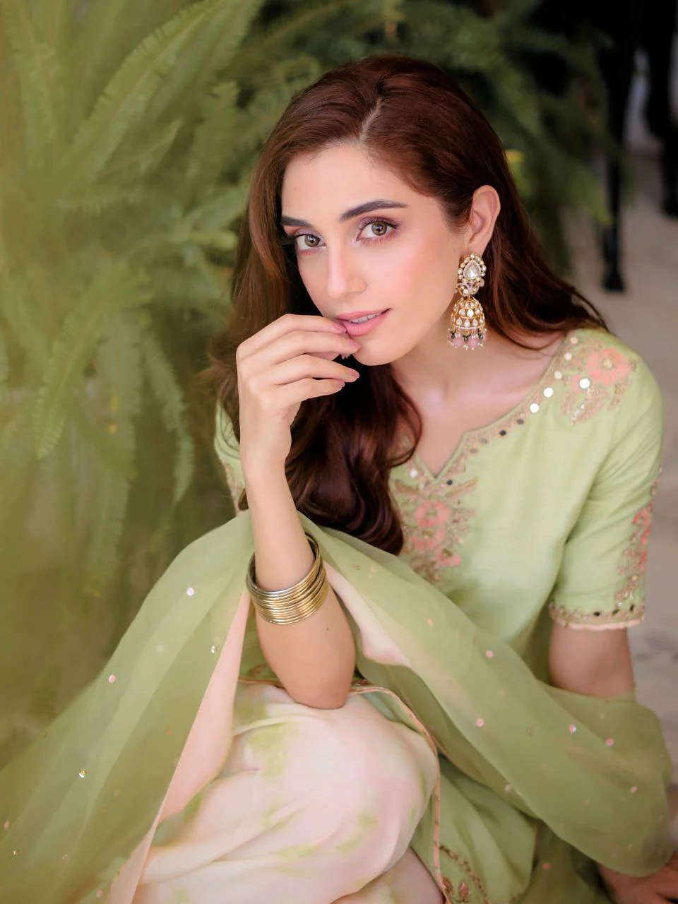 A Fusion of Green and Pink - Image 7