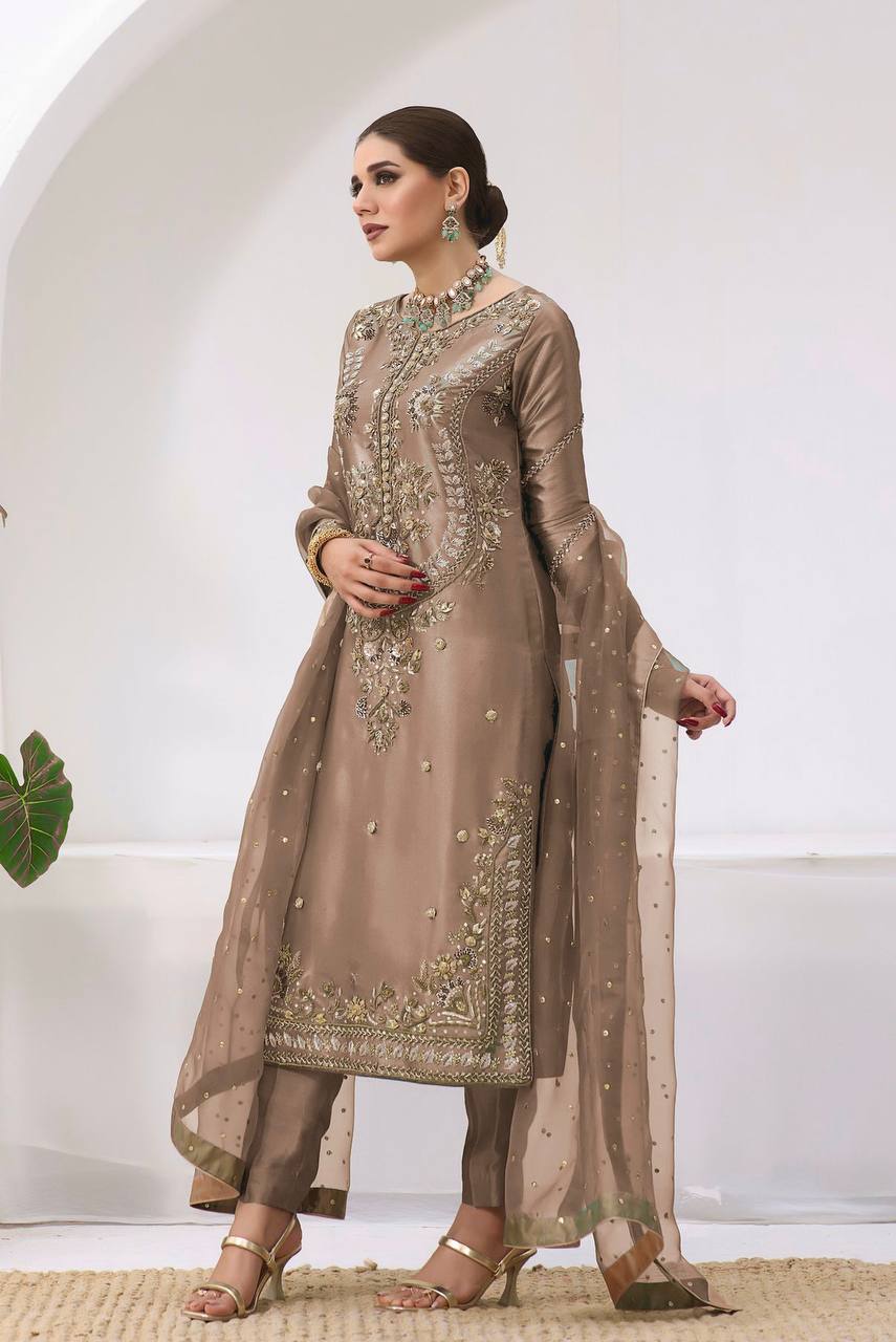 Celebrate Culture with Stylish Comfort - Image 3