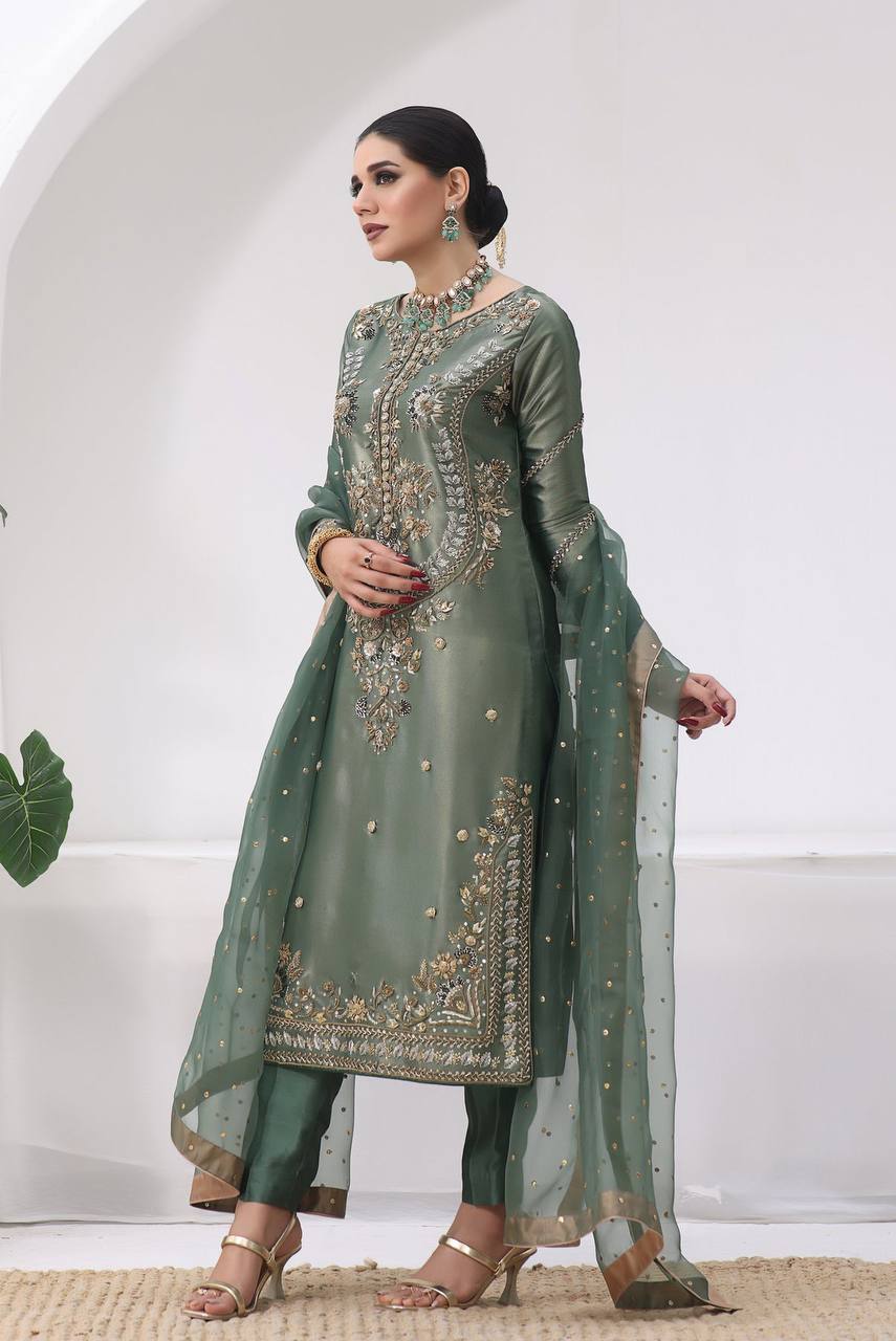 Celebrate Culture with Stylish Comfort - Image 9
