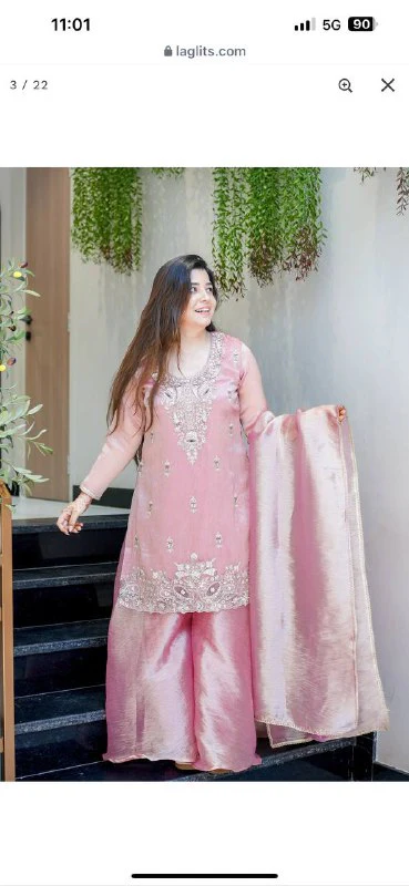 Chic Ethnic Wear for Modern Celebrations - Image 10
