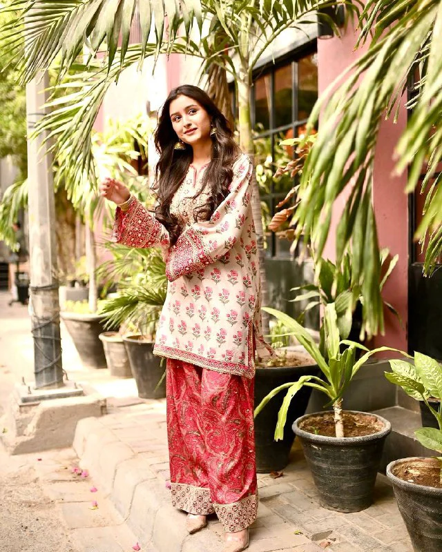 Elegance in Every Stitch - Image 3