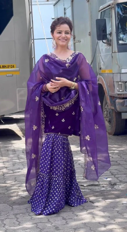 Elegance in Purple: Celebrate Your Style - Image 8