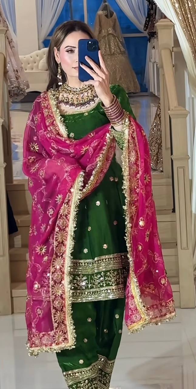 Glamorous Fusion: Celebrate in Stunning Attire - Image 5