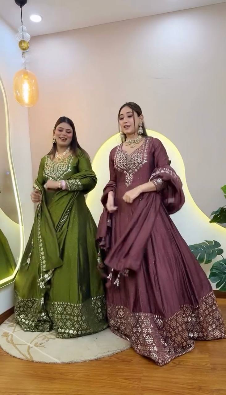 Graceful Attire: Celebrate in Style - Image 4