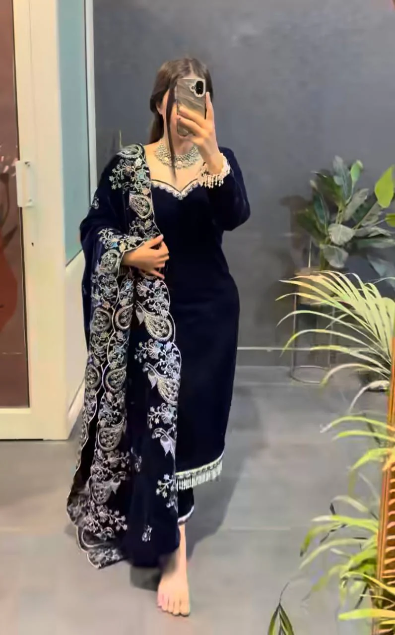 Midnight Blue Velvet Embroidered Elegance - Image 5