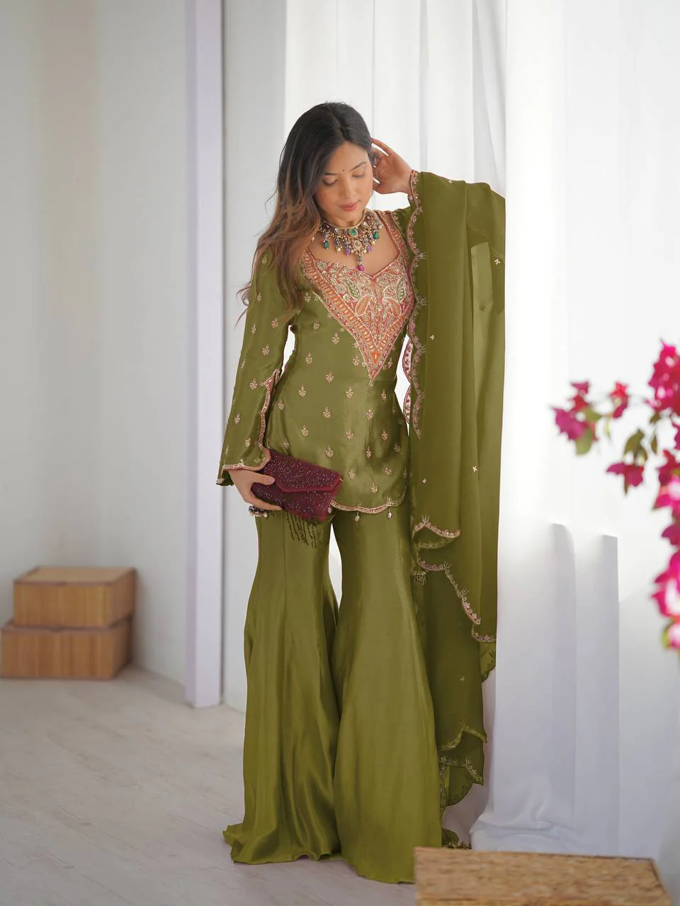 Radiant Elegance The Enchanting Allure of Pink Couture - Image 17