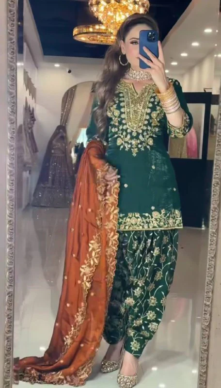 Radiant Fashion for Memorable Moments - Image 3