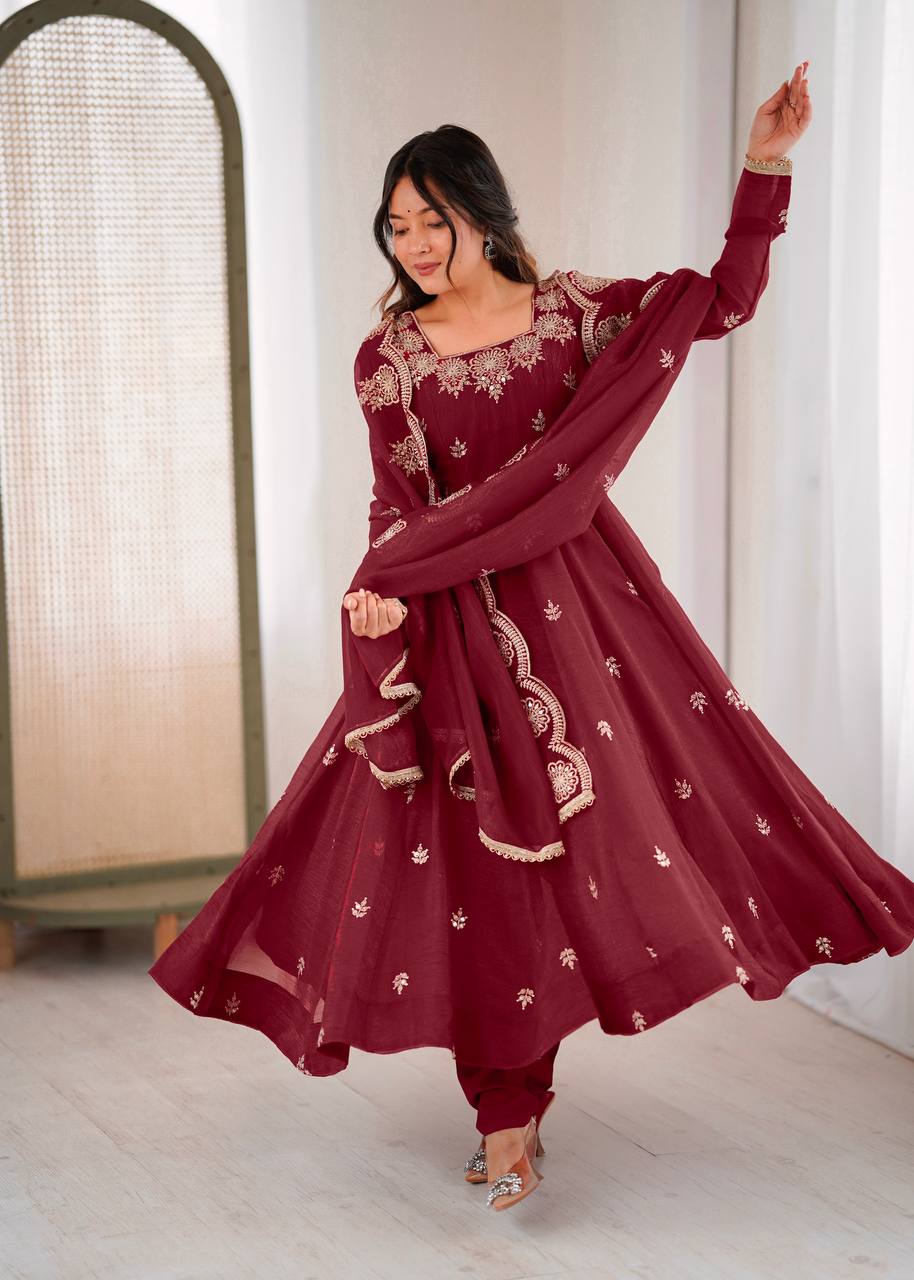 Timeless Beauty in Rich Burgundy Hues - Image 5