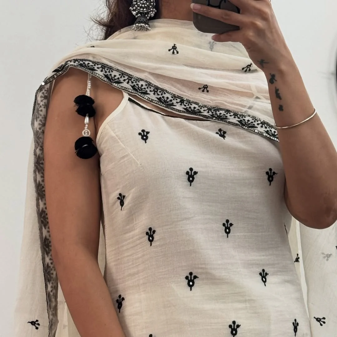 Timeless Style: Classic Indian Wear - Image 3