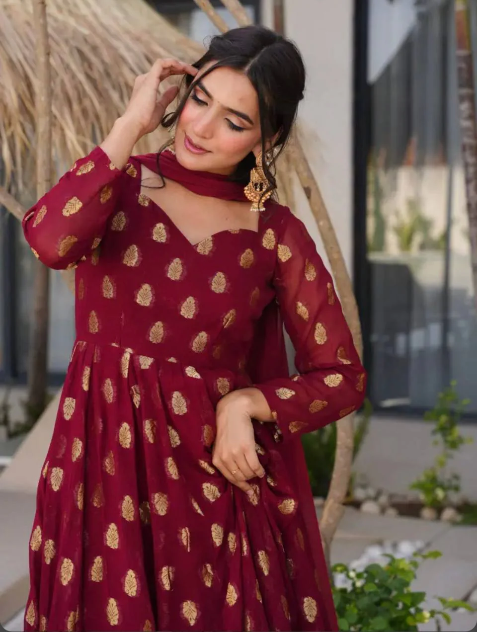 Vibrant Elegance for Special Occasions - Image 4